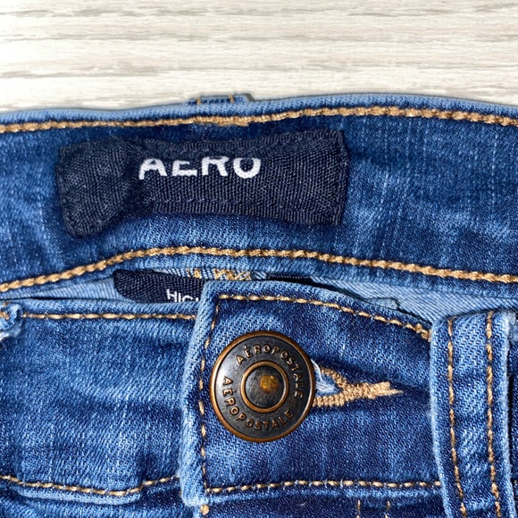 Aero Jeans - Picture 11 of 12